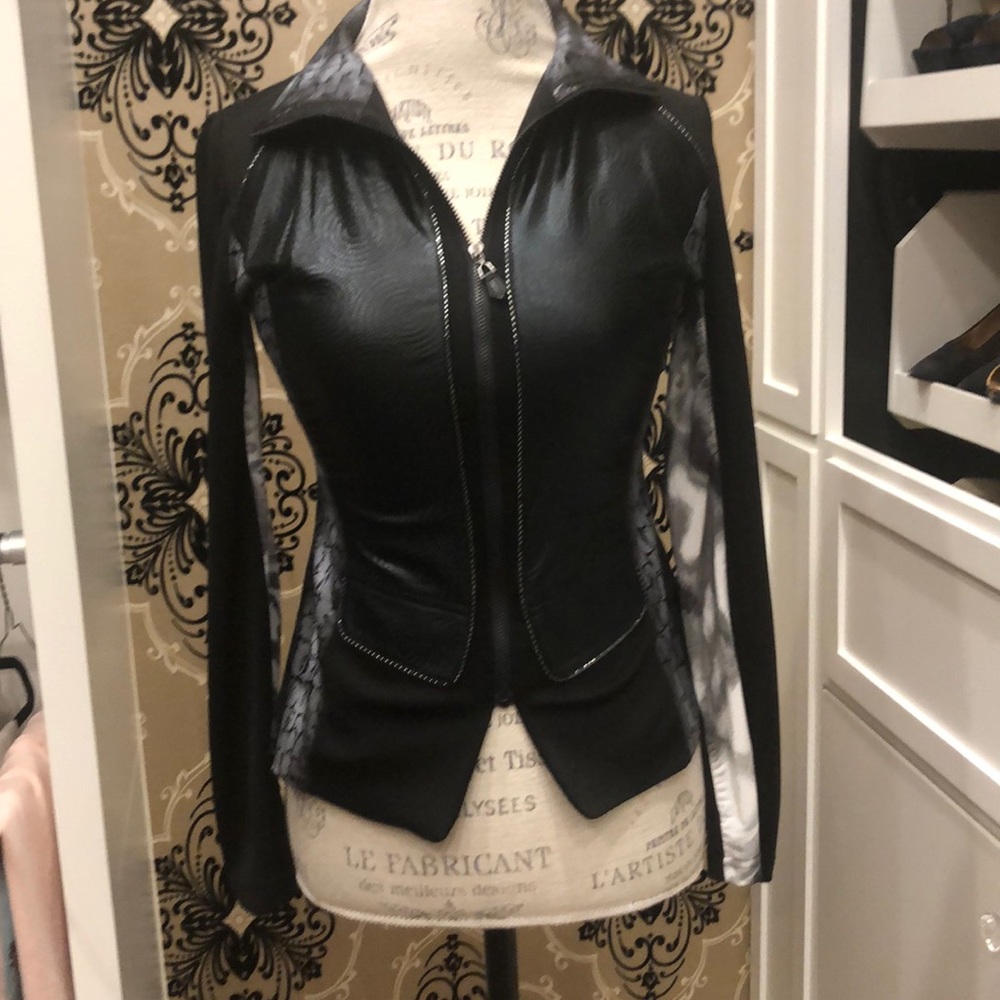 NWOT Black Animal Print zip jacket